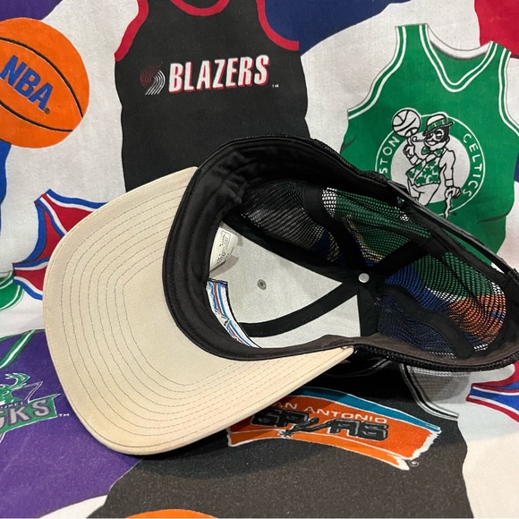 Patagonia Classic Logo Mesh Snap Back Hat Cap Two Tone Tan/Gray and Black - Picture 3 of 7